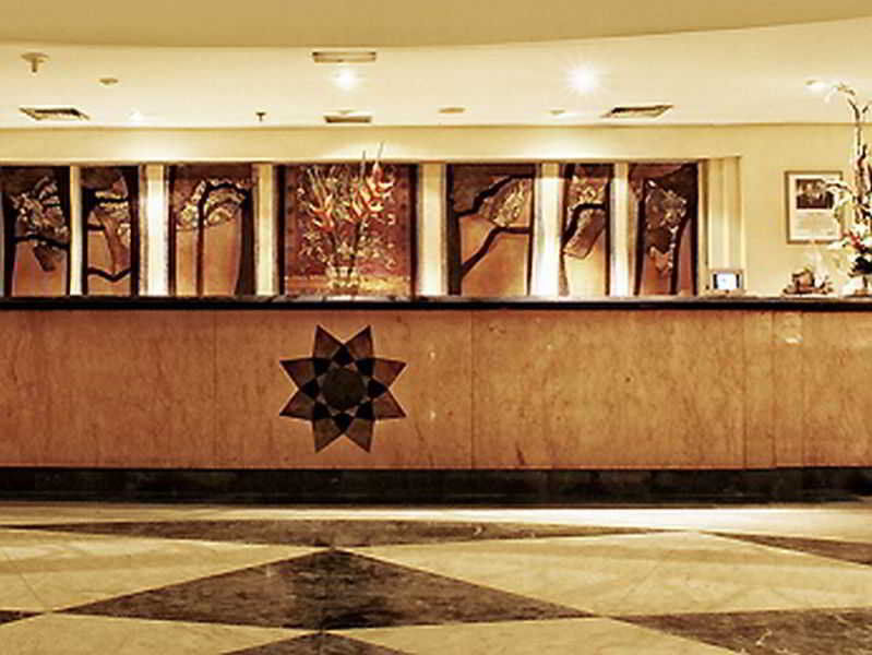 Arcadia Surabaya Hotel Bagian luar foto